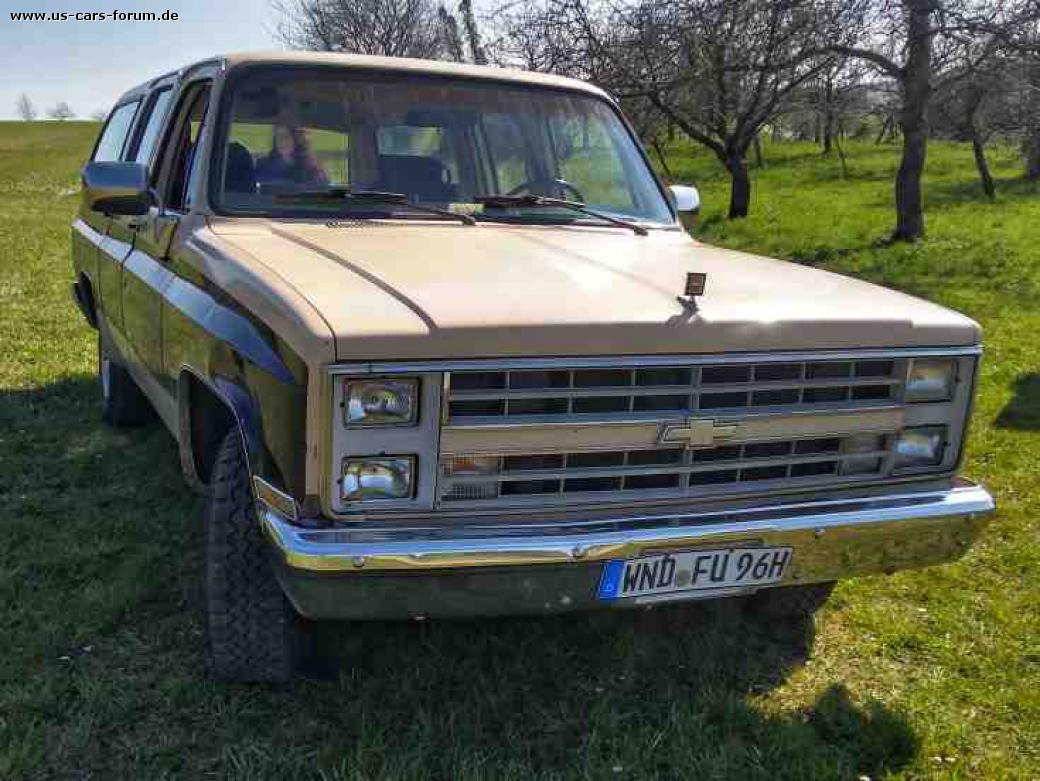 Chevrolet R20 Suburban