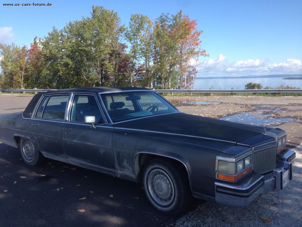 Cadillac Brougham