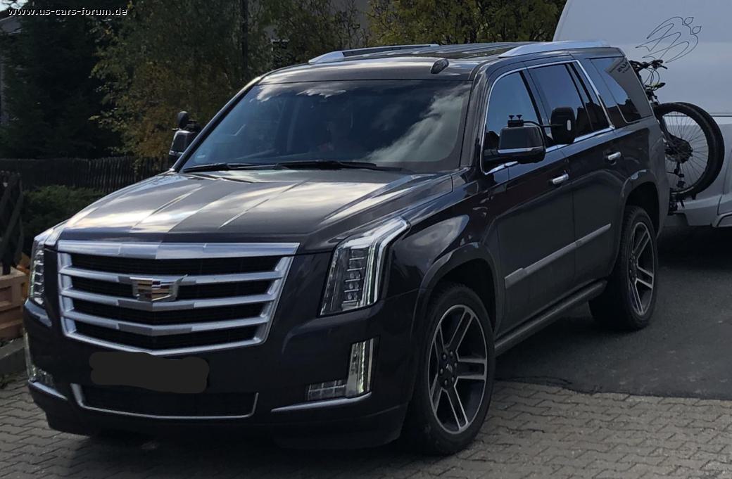 Cadillac Escalade Premium Edition